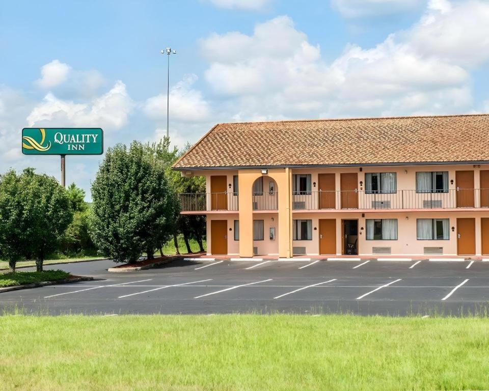 Quality Inn Marianna Exterior photo
