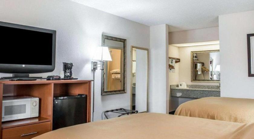 Quality Inn Marianna Exterior photo