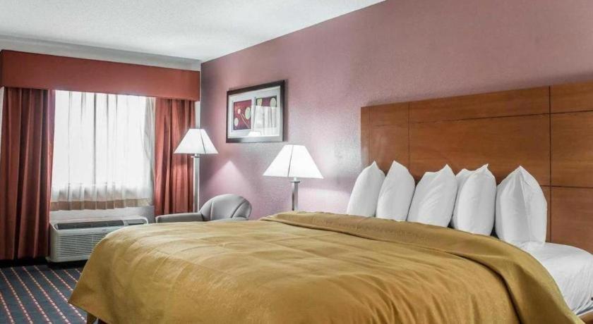 Quality Inn Marianna Exterior photo